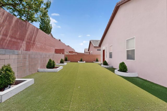 2036 Hubbard Street SE, Albuquerque, NM 87123