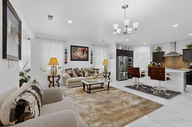 2036 Hubbard Street SE, Albuquerque, NM 87123