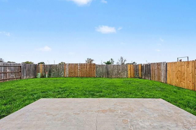 19515 N Providence Shore Way, Cypress, TX 77433