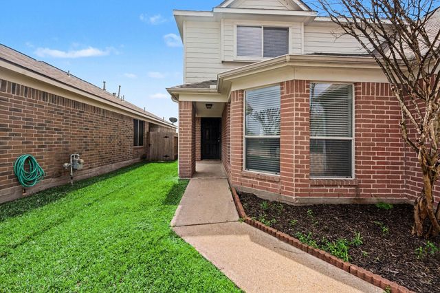 19515 N Providence Shore Way, Cypress, TX 77433