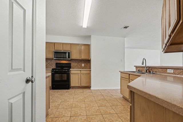 19515 N Providence Shore Way, Cypress, TX 77433