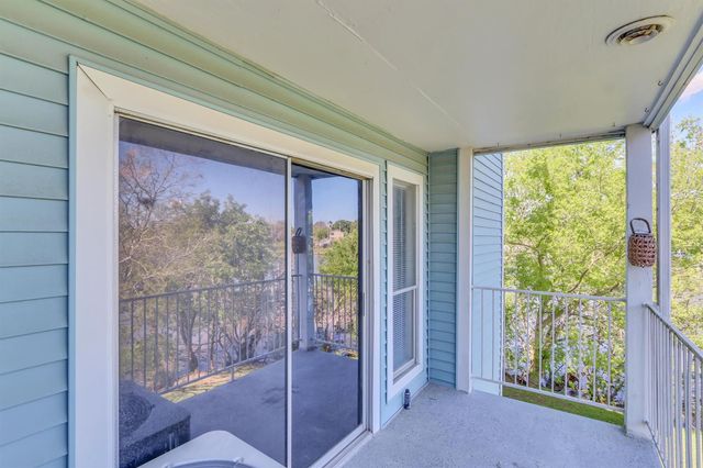 18617 Egret Bay Boulevard 1119, Webster, TX 77058