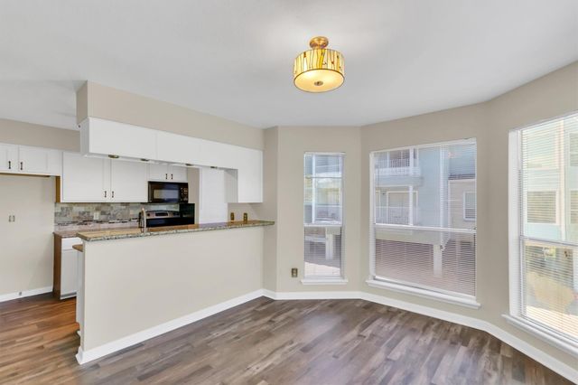 18617 Egret Bay Boulevard 1119, Webster, TX 77058