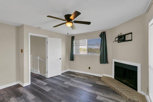 18617 Egret Bay Boulevard 1119, Webster, TX 77058
