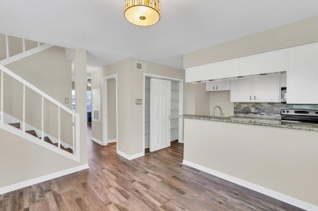 18617 Egret Bay Boulevard 1119, Webster, TX 77058