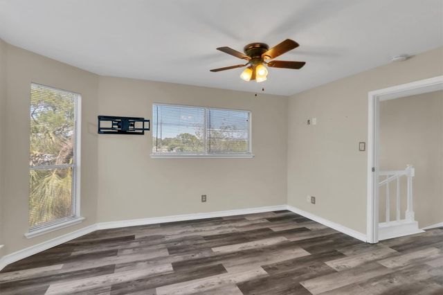 18617 Egret Bay Boulevard 1119, Webster, TX 77058