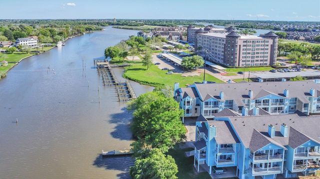 18617 Egret Bay Boulevard 1119, Webster, TX 77058