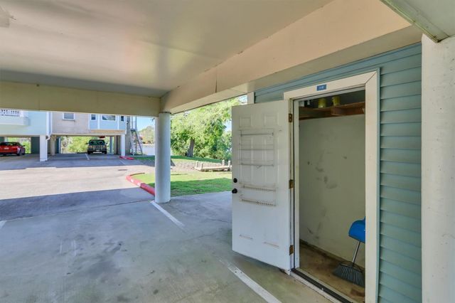 18617 Egret Bay Boulevard 1119, Webster, TX 77058