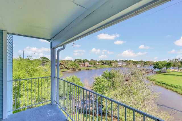 18617 Egret Bay Boulevard 1119, Webster, TX 77058