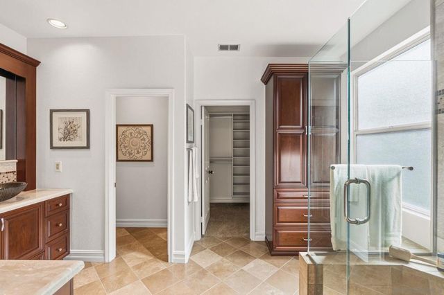 1129 Via Vera Cruz, San Marcos, CA 92078