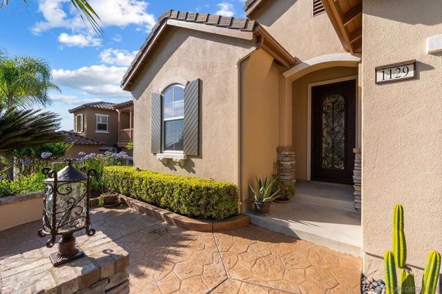 1129 Via Vera Cruz, San Marcos, CA 92078