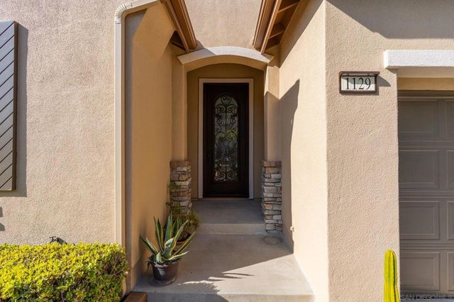 1129 Via Vera Cruz, San Marcos, CA 92078