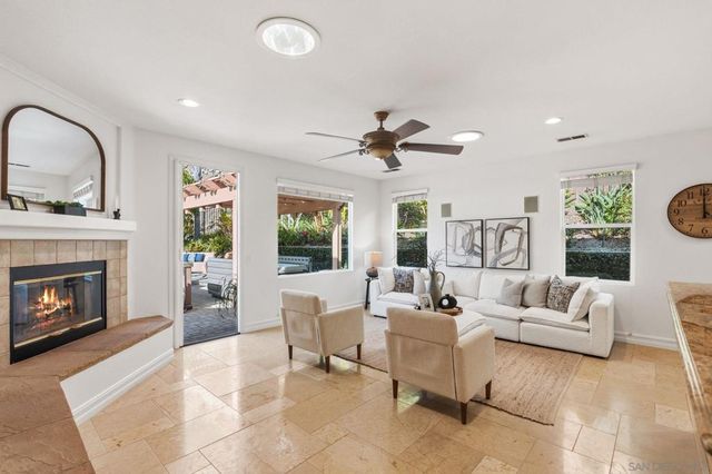 1129 Via Vera Cruz, San Marcos, CA 92078