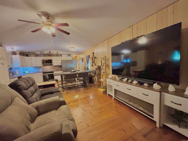 751 Mingues Turner Ln, Mountain View, AR 72560