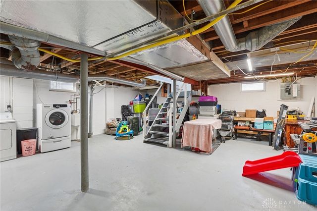 447 S Stadium Drive, Xenia, OH 45385