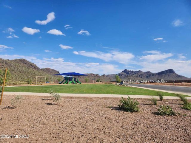 8670 W Prairie Acacia Drive, Marana, AZ 85653