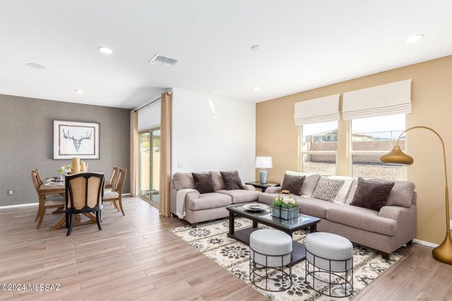 8670 W Prairie Acacia Drive, Marana, AZ 85653