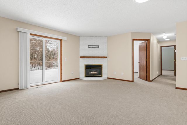 1220 Ravenswood Court, Shoreview, MN 55126