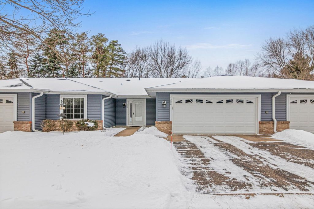 1220 Ravenswood Court, Shoreview, MN 55126