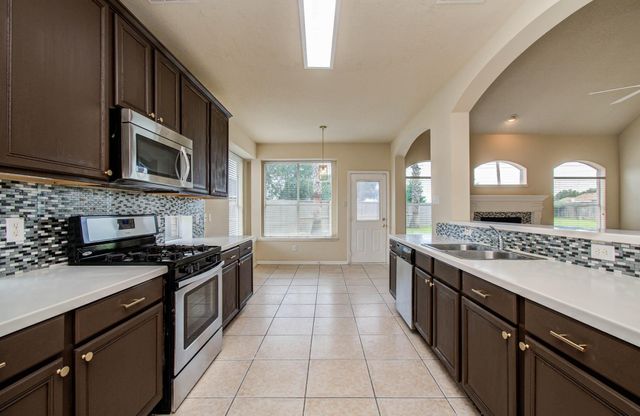 4602 Schiller Park Lane, Sugar Land, TX 77479