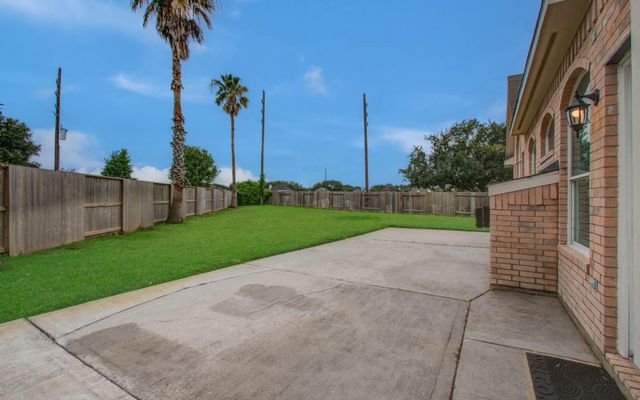 4602 Schiller Park Lane, Sugar Land, TX 77479