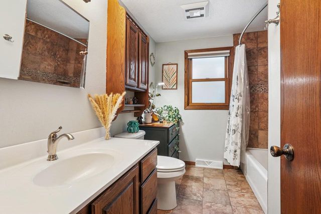 3248 LIBAL STREET, Allouez, WI 54301