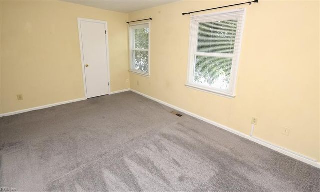 5216 Johnstown LN, Virginia Beach, VA 23464