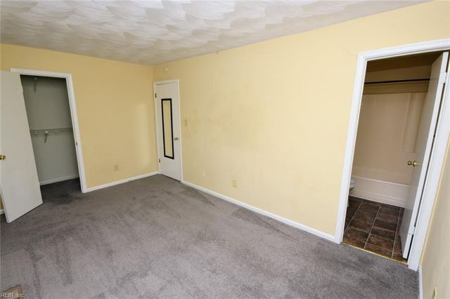 5216 Johnstown LN, Virginia Beach, VA 23464