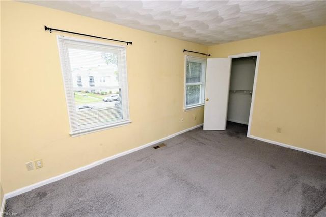 5216 Johnstown LN, Virginia Beach, VA 23464