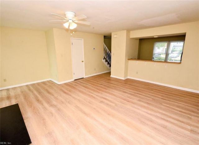 5216 Johnstown LN, Virginia Beach, VA 23464