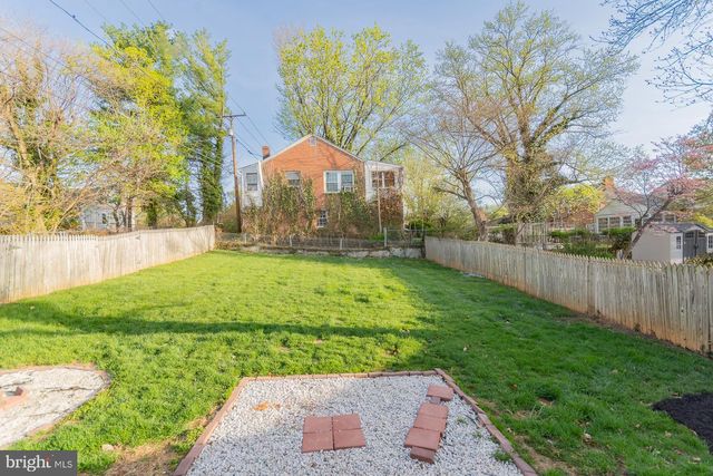 1104 W RACE ST, Martinsburg, WV 25401