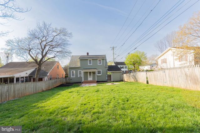 1104 W RACE ST, Martinsburg, WV 25401
