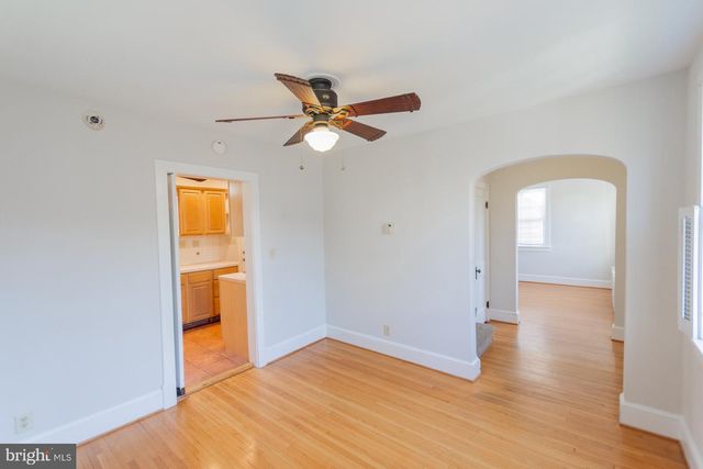 1104 W RACE ST, Martinsburg, WV 25401