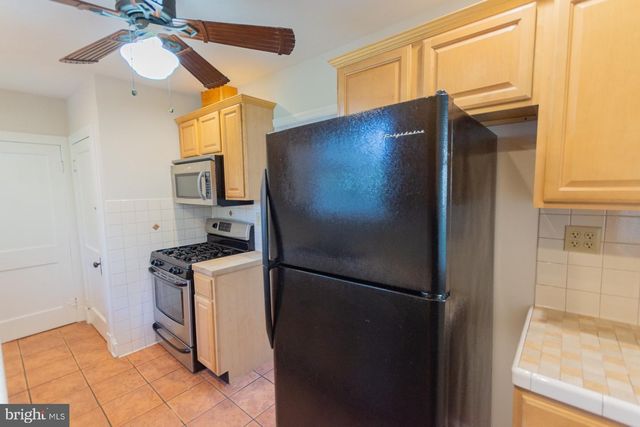 1104 W RACE ST, Martinsburg, WV 25401