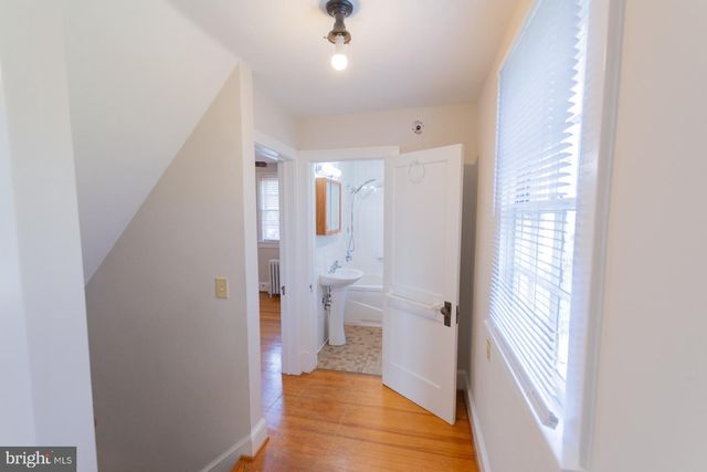 1104 W RACE ST, Martinsburg, WV 25401