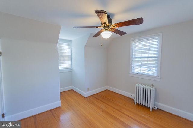 1104 W RACE ST, Martinsburg, WV 25401
