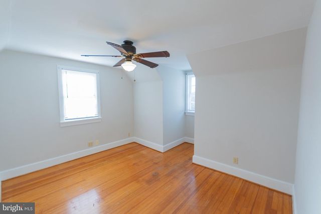 1104 W RACE ST, Martinsburg, WV 25401