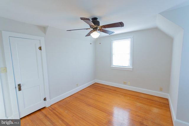 1104 W RACE ST, Martinsburg, WV 25401