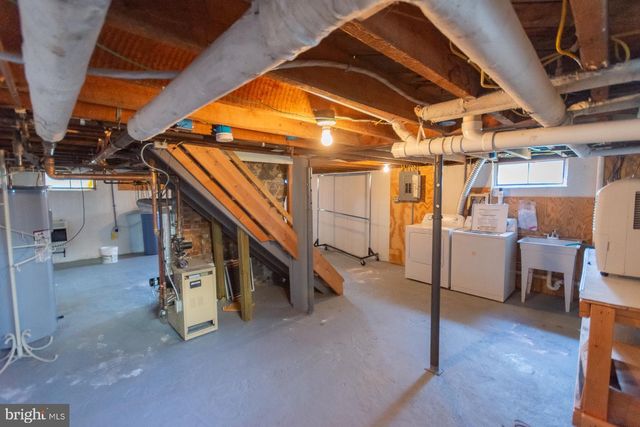 1104 W RACE ST, Martinsburg, WV 25401