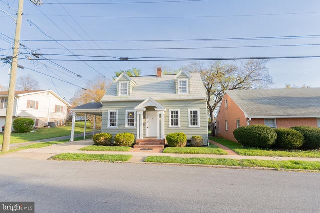 1104 W RACE ST, Martinsburg, WV 25401
