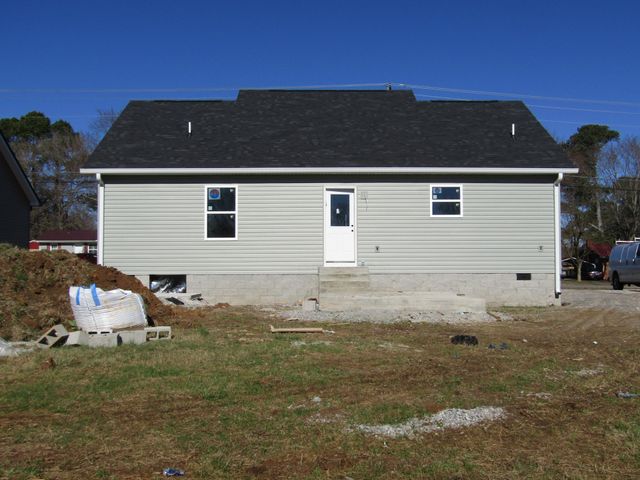 500 Crescent Factory Rd, Lawrenceburg, TN 38464