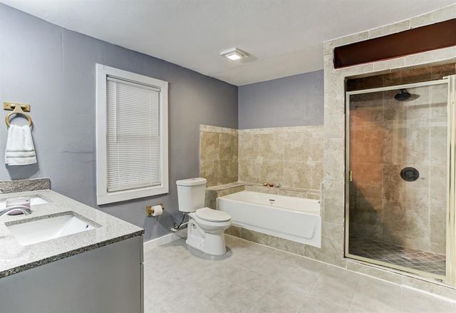 9005 Cheer Street, Houston, TX 77063