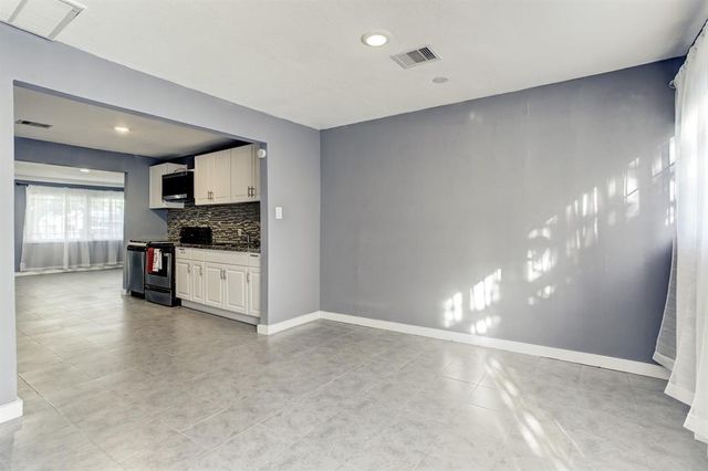 9005 Cheer Street, Houston, TX 77063