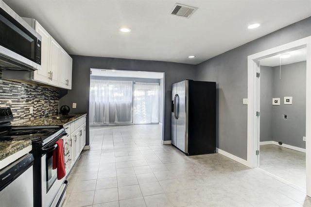 9005 Cheer Street, Houston, TX 77063