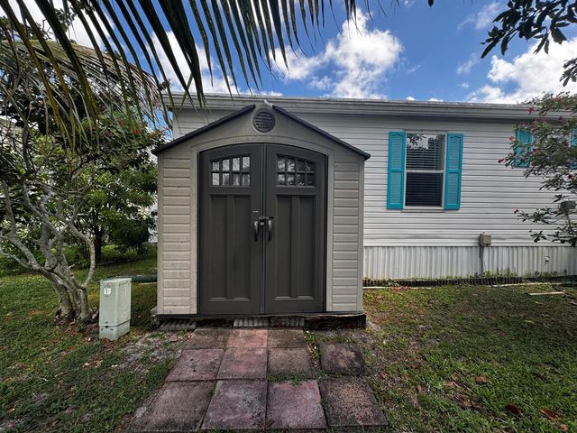 4081 4th Court, Lantana, FL 33462