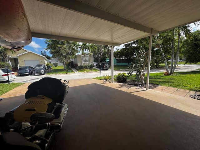 4081 4th Court, Lantana, FL 33462