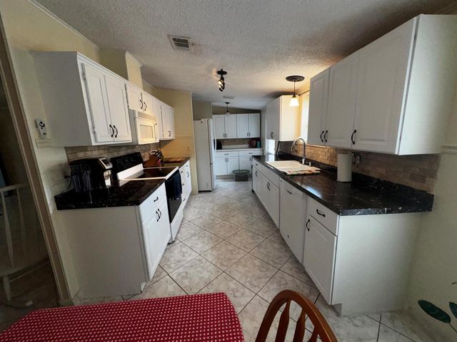 4081 4th Court, Lantana, FL 33462