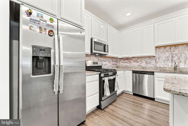 23 GULFSTREAM RD, New Egypt, NJ 08533