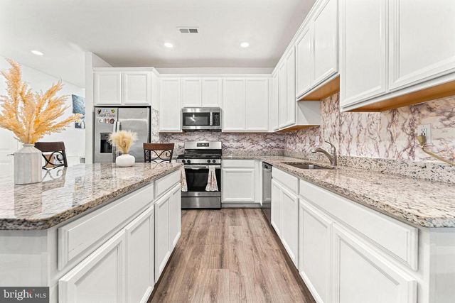 23 GULFSTREAM RD, New Egypt, NJ 08533