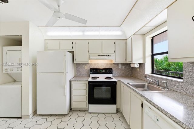 10444 NW 30th Ct 306, Sunrise, FL 33322